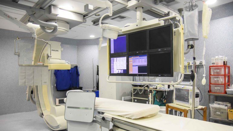 La Clínica de Imágenes cuenta con un equipo de cirujanos y una sala híbrida para las cirugías asistidas por el método endovenoso. El equipo trabaja en la prevención de distintas patologías.