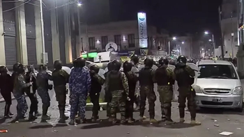 por los serios incidentes, suspenden el partido del rojo por los serios incidentes, suspenden el partido del rojo