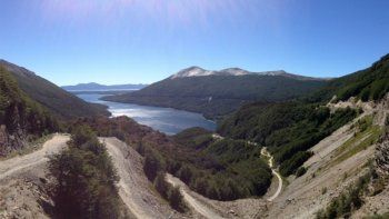 La Central Hidroeléctrica Río Escondido cambia de manos dentro del grupo empresario de Joe Lewis