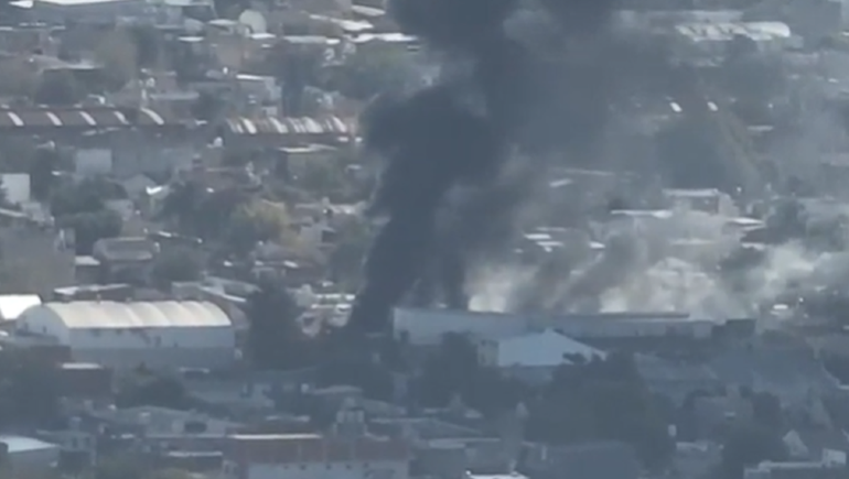 Voraz incendio en una fábrica: un muerto y dos heridos graves