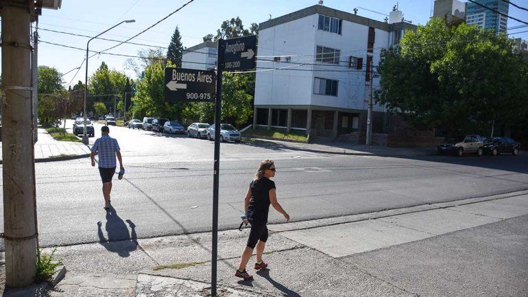 Denunció que dos hombres intentaron secuestrar a su hija