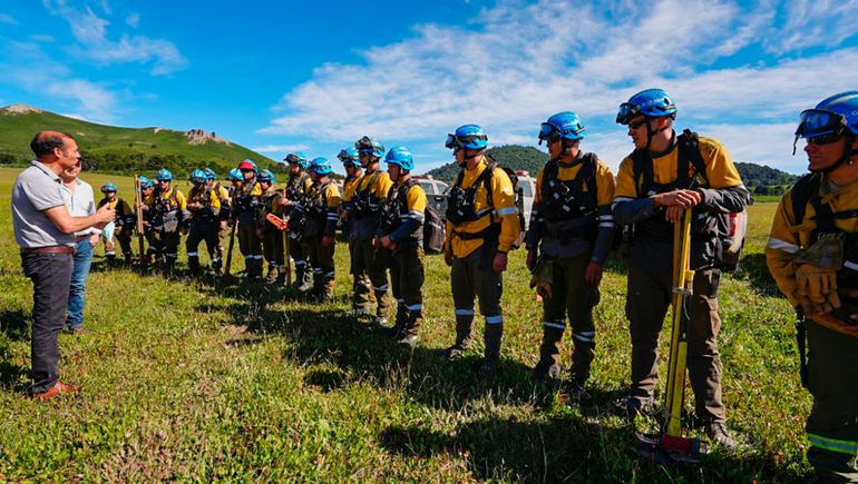 Gutiérrez afirmó que hay lugares donde se pudo frenar el avance de las llamas
