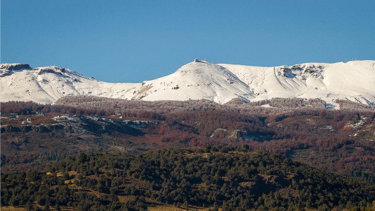 Se dieron nevadas tempranas en abril en el cerro Chapelco (San Martín) y en el Bayo (La Angostura)