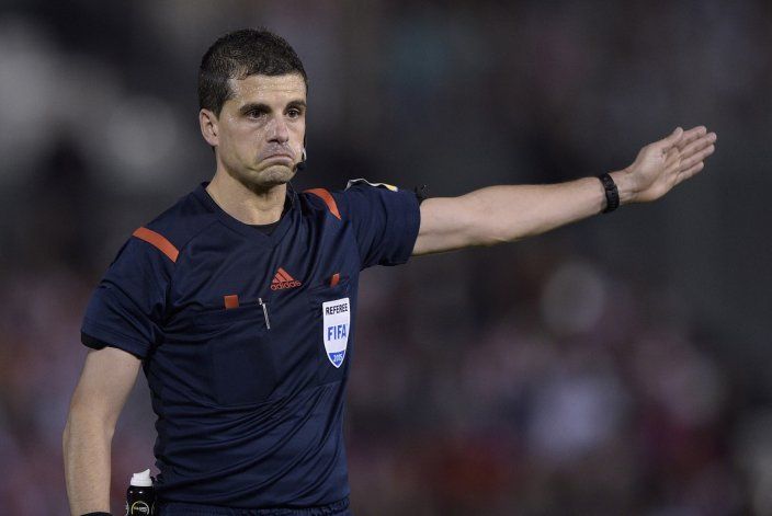 Ya está el árbitro para la Superfinal