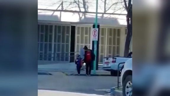 asi fue el emotivo encuentro de un padre con su hijo