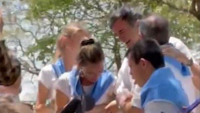 La emocionante peregrinación por la salud de Esteban Bullrich