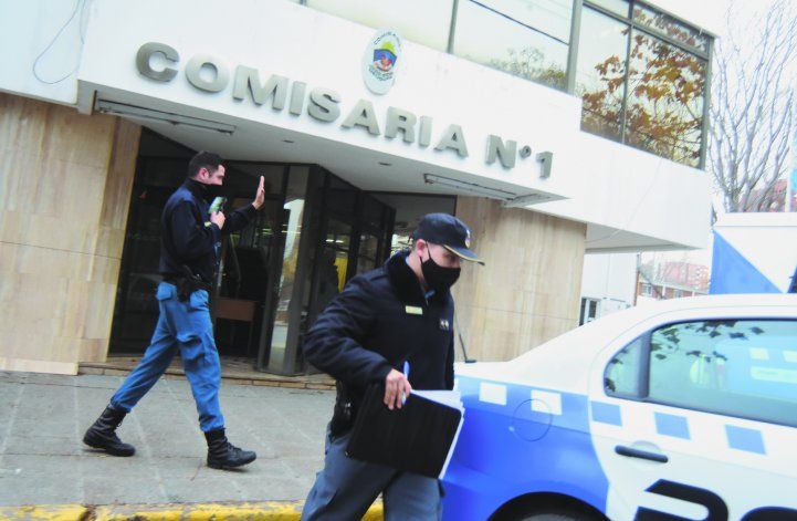 En el violento hecho tomó intervención personal de la Comisaría Primera.