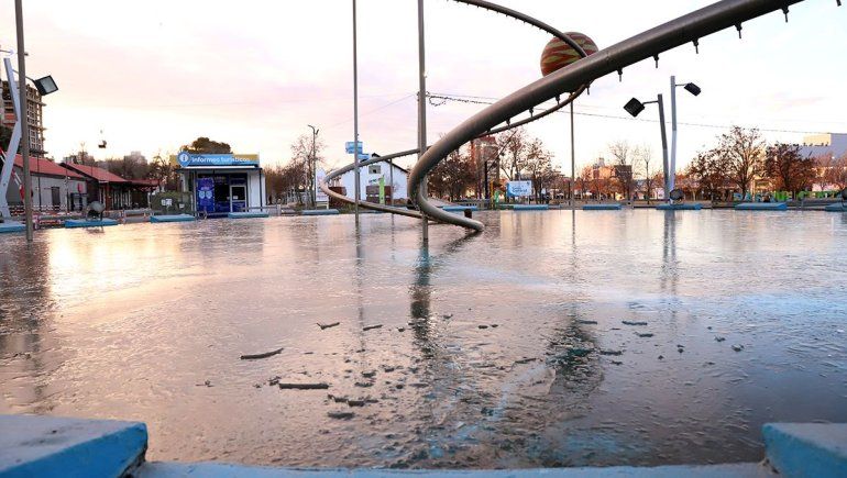 Neuquén bajo cero, en imágenes: cuál será la mínima del miércoles