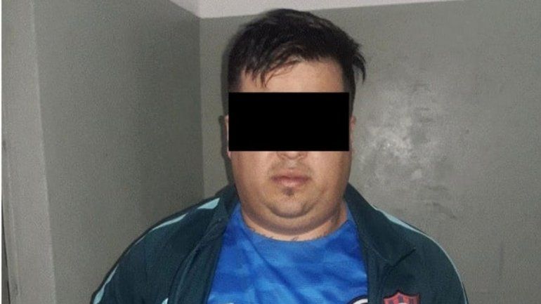 Se disfrazaron de médicos para dar con un asesino