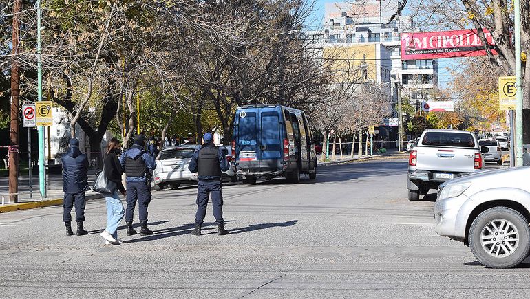 Joven baleado por un policía: buscan testigos y videos del ataque