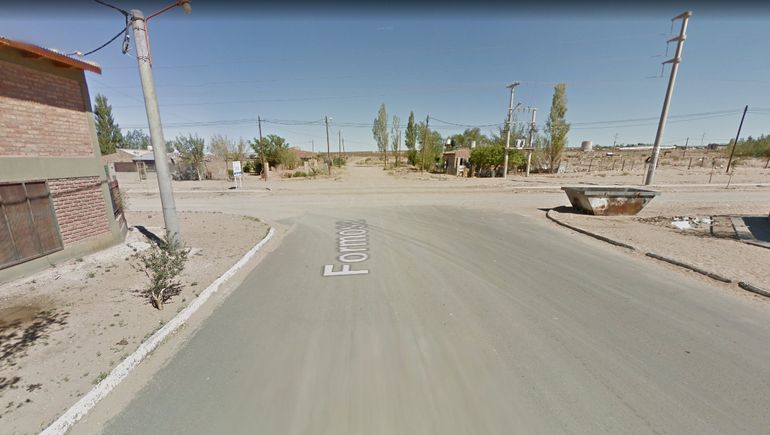 Allanaron por amenazas armadas y había medio kilo de marihuana