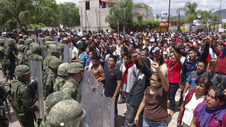 Ya son seis los muertos por represión en una protesta docente