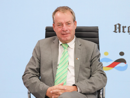 El embajador de Alemania en Argentina, Dieter Lamlé, estuvo en Neuquén / Foto El embajador de Alemania en Argentina, Dieter Lamlé, estuvo en Neuquén / Foto