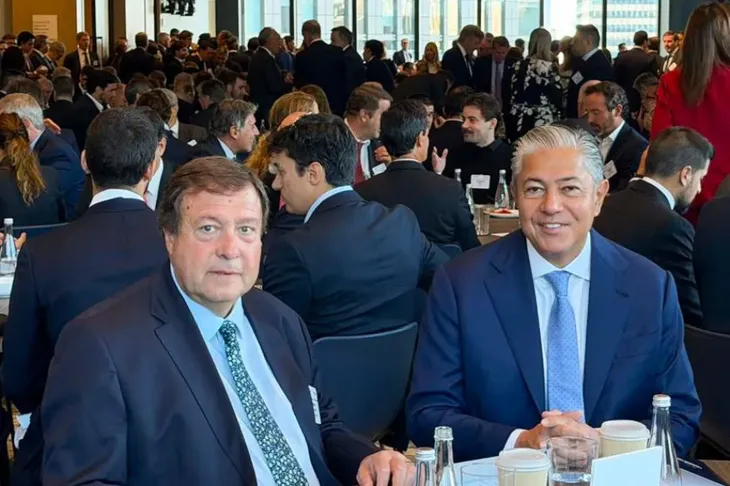 Figueroa junto a Alberto Weretilneck, gobernador de Río Negro. (Imagen: Gob. de Neuquén)