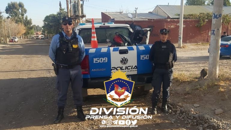 Manejaba una moto robada, la abandonó y se fugó para no ser detenido