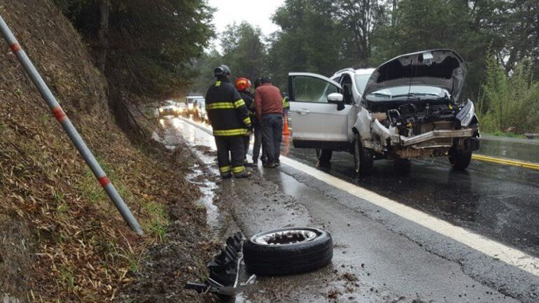 Turistas chilenos chocaron cerca del paso Samoré