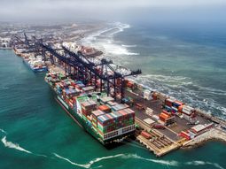 El puerto de San Antonio, invertira 4.000 millones de dólares para poder competir con Chancay. El puerto de San Antonio, invertira 4.000 millones de dólares para poder competir con Chancay.