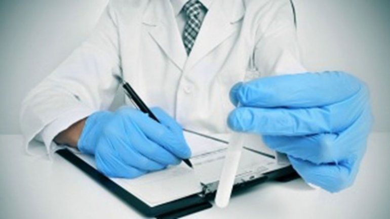 Brasileñas compran semen de rubios con ojos celestes