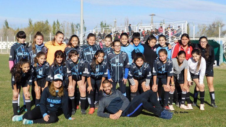 El fútbol femenino toma impulso con la Liga Confluencia