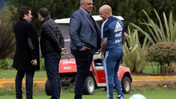 Sampaoli y Tapia, una relación que se pone cada vez más tensa.&nbsp;