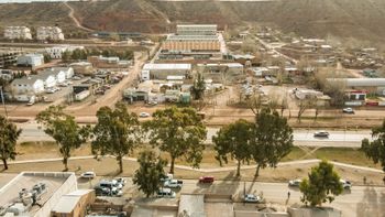 El horizonte de Añelo muestra una urbanización acelerada bajo la presión constante de la industria energética | LM Neuquen El horizonte de Añelo muestra una urbanización acelerada bajo la presión constante de la industria energética