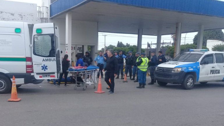 Cutral Co: una mujer resultó herida tras un disturbio en una estación de servicio