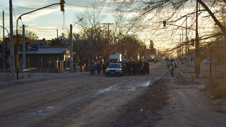 Desgarradora despedida de los restos de Fernanda Pereyra en Rincón de los Sauces