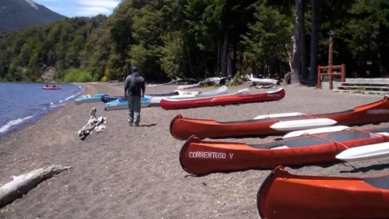 Dos adolescentes de 13 y 12 años salvaron a cuatro personas en el lago Correntoso