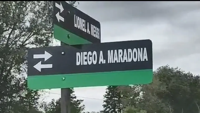 Maradona y Messi: la esquina emblemática de un pueblo de La Pampa