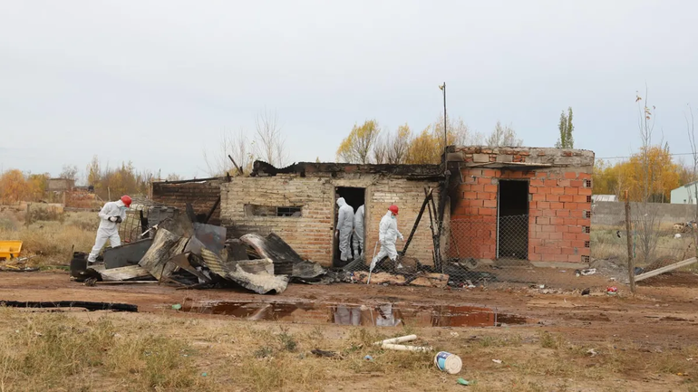 Incendio fatal: en 7 fotos, así quedó la vivienda donde murió un nene de 5 años