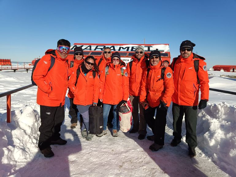 Tres neuquinos ya trabajan en el monitoreo volcánico en la Antártida