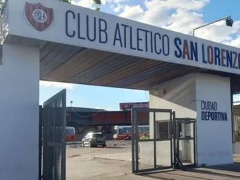 no da para mas: por que en san lorenzo acusan a un presidente de perder 2 millones de dolares