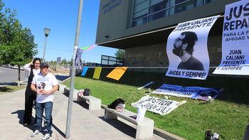 Se cumplieron 20 meses del asesinato de Juan Caliani y su familia y amigos hicieron un homenaje. Se cumplieron 20 meses del asesinato de Juan Caliani y su familia y amigos hicieron un homenaje.