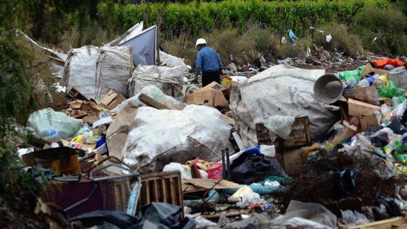 Denuncian que el municipio trabó las obras en el basural de Junín