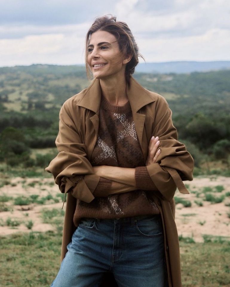 Este estilo imita el efecto de brillo y pulcritud que queda luego de lavarse las manos. Este estilo imita el efecto de brillo y pulcritud que queda luego de lavarse las manos.