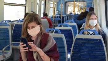 Los especialistas sostienen que el barbijo y otras medidas preventivas son claves para evitar los contagios de Covid-19. Los especialistas sostienen que el barbijo y otras medidas preventivas son claves para evitar los contagios de Covid-19.