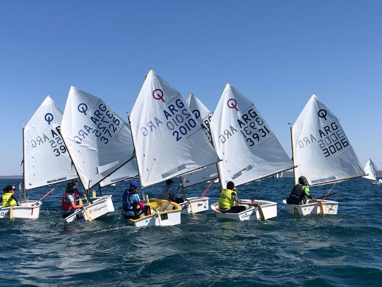 Comenzó la fiesta Náutica en el Lago Mari Menuco con la Copa Junior