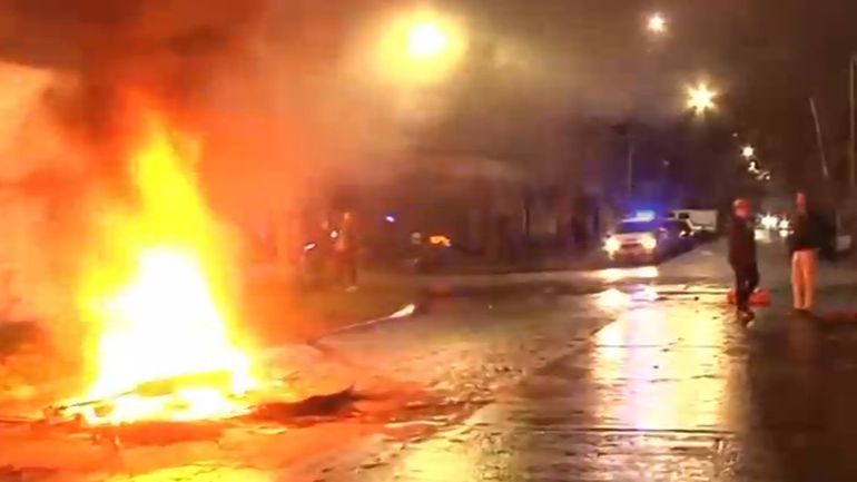 Repudiable: mató a sangre fría a una perra y amenazó a sus vecinos con un arma