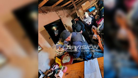 Por amenazas a sus vecinos