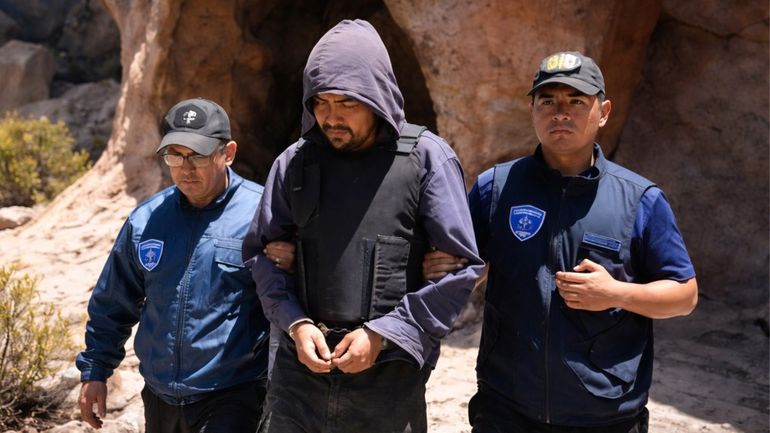 El femicida fue hallado en una cueva.