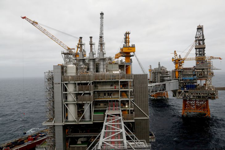 FOTO DE ARCHIVO:  Una vista general de plataformas Johan Sverdrup en el Mar del Norte, Noruega, 3 de diciembre del 2019. REUTERS/Ints Kalnins//File Photo