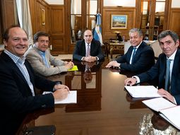 Los gobernadores de Neuquén y Río Negro lograron el compromiso de Nación por las represas.