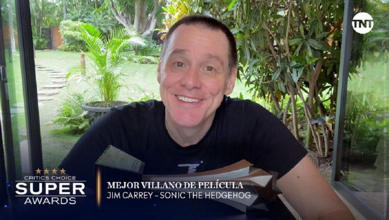 Jim Carrey es galardonado por su papel en la película de Sonic.