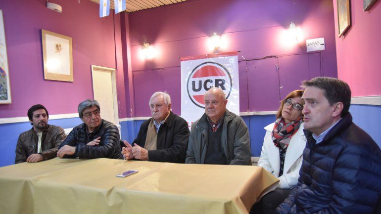 Un sector de la UCR desconoce a Gass como presidente del partido