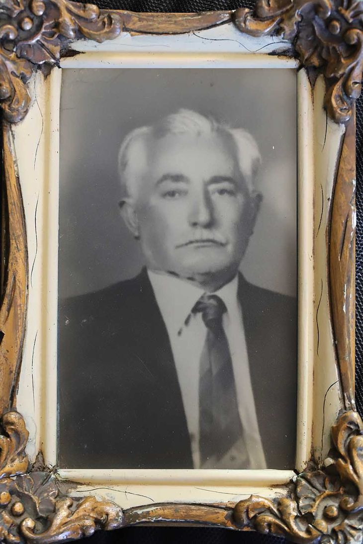 El árbol familiar de los Cantoni conecta con los Sapag y el mítico diario Crítica.