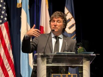 Javier Milei analizó desde Estados Unidos el impacto de la guerra en Medio Oriente y sus posibles consecuencias en la economía mundial. Javier Milei analizó desde Estados Unidos el impacto de la guerra en Medio Oriente y sus posibles consecuencias en la economía mundial.