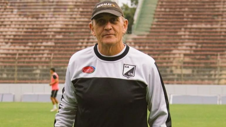 Víctor Riggio en la previa al partido con Boca Víctor Riggio en la previa al partido con Boca