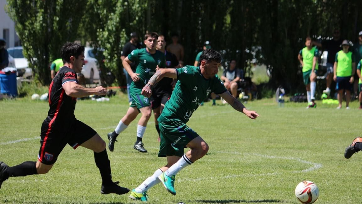 La magia de Rubens Sambueza en el torneo local / Foto