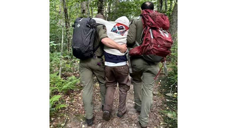 El consumo de hongos alucinógenos durante la excursión provocó desorientación y alucinaciones que complicaron el rescate en los Catskills. El consumo de hongos alucinógenos durante la excursión provocó desorientación y alucinaciones que complicaron el rescate en los Catskills.