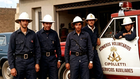 La Asociación Bomberos Voluntarios de Cipolletti celebra 75 años de su fundación.